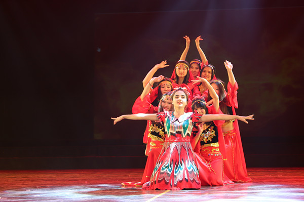 js3333線路檢測中心2016年“My Heart Goes with You” 迎新晚會圓滿落幕