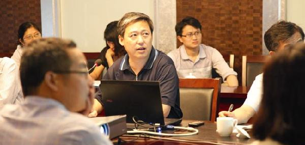 外國(guó)語(yǔ)學(xué)院召開學(xué)科發(fā)展推進(jìn)會(huì)