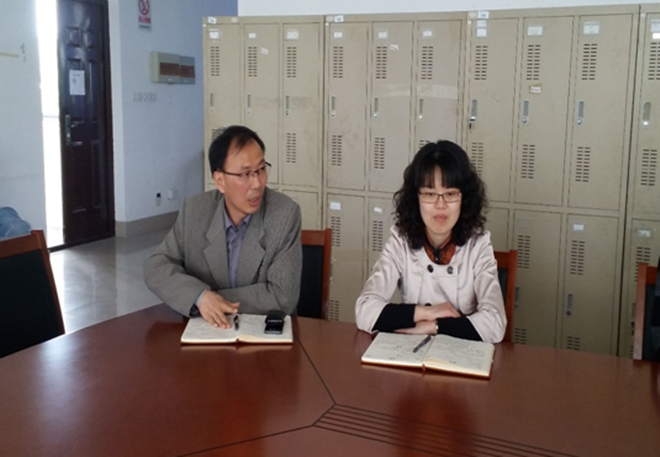 外國語學院2014級碩士黨支部開展“兩學一做”組織生活會