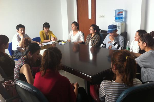 外國(guó)語(yǔ)學(xué)院召開(kāi)新疆學(xué)生座談會(huì)